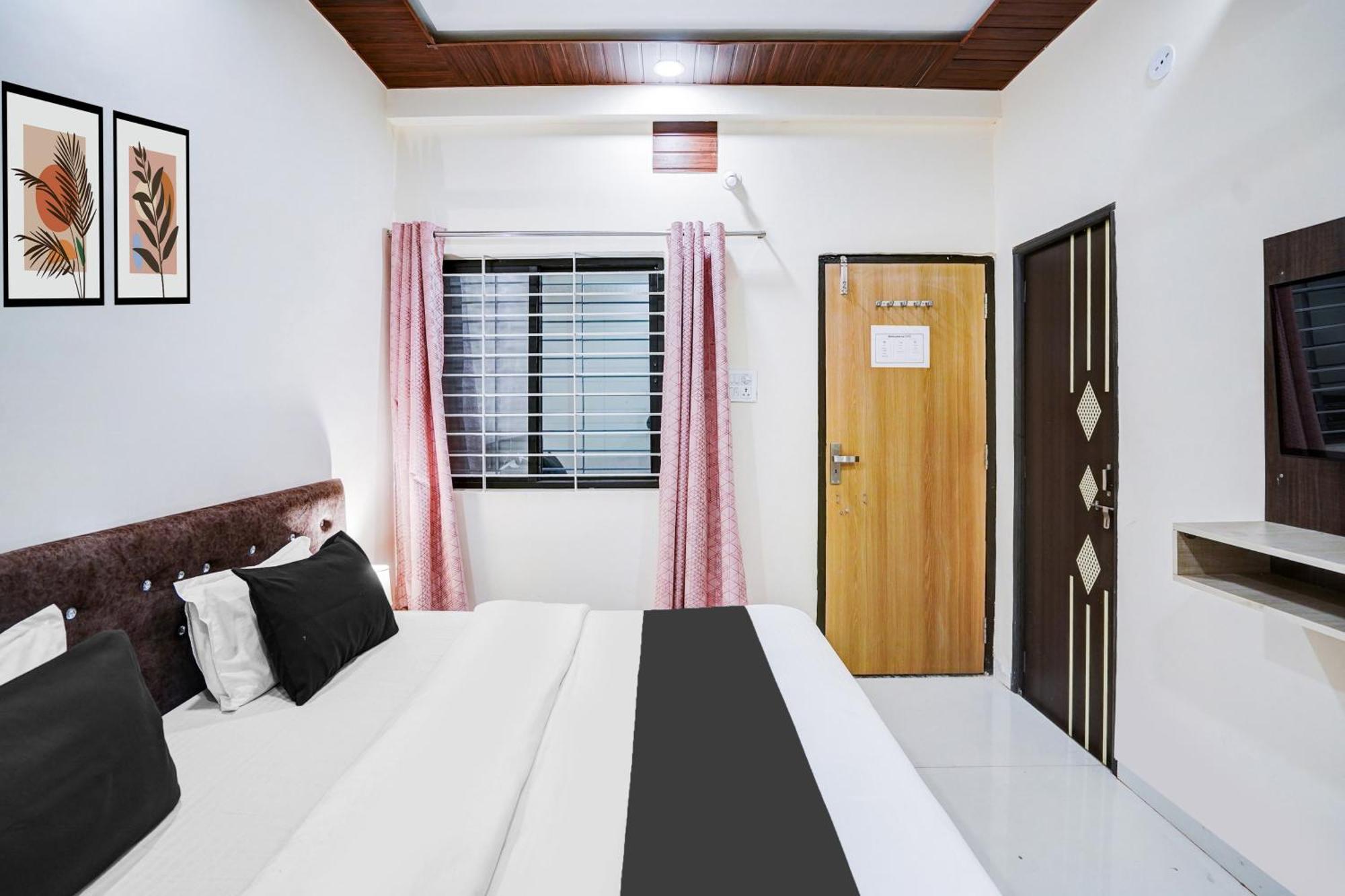 Super Hotel O Brilliant Convention Centre Formerly Madhur Shree อินดอร์ ภายนอก รูปภาพ